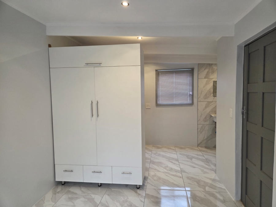 To Let 0 Bedroom Property for Rent in Goodwood Estate Western Cape
